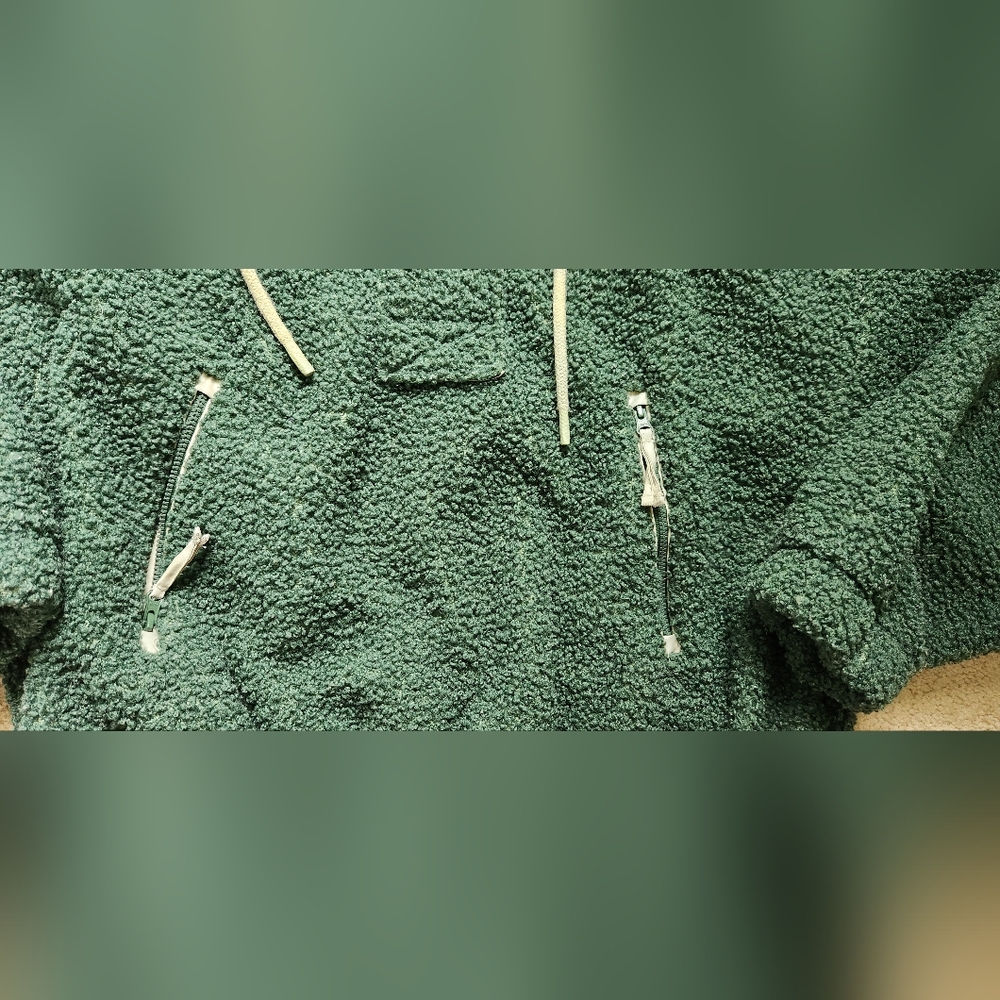 Universal Thread Fleece - image 2